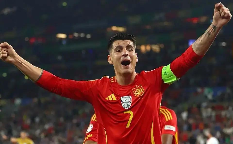 西班牙队神勇发挥，取得惊人胜利的简单介绍