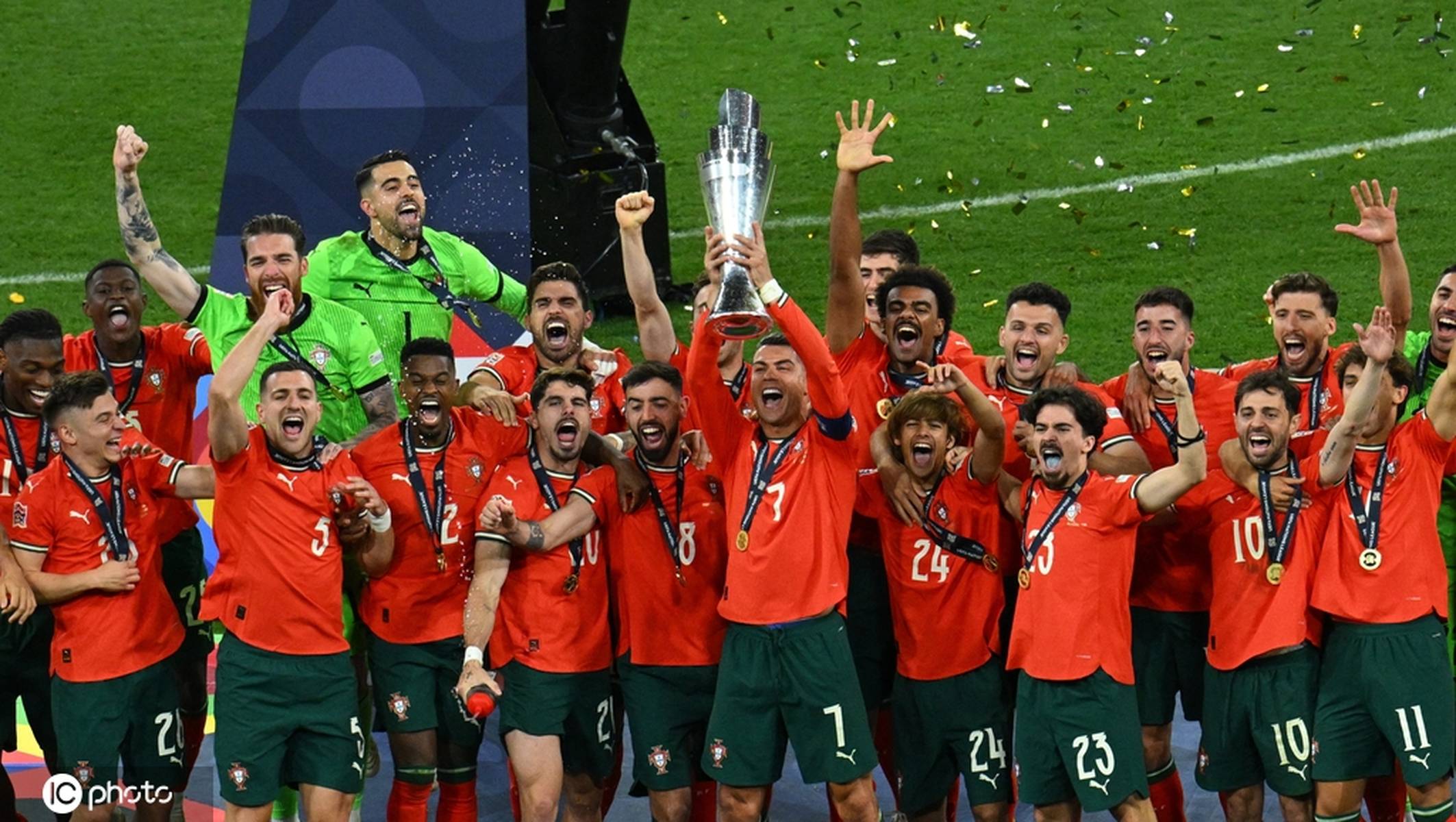 爱游戏官方入口-匈牙利队在欧国联比赛中实现胜利