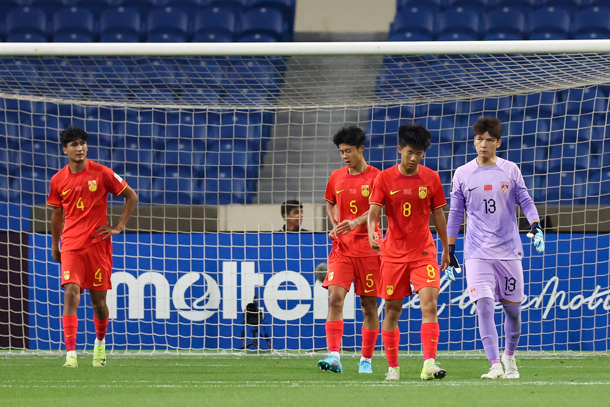 精彩时刻！足球亚洲决赛战火激烈