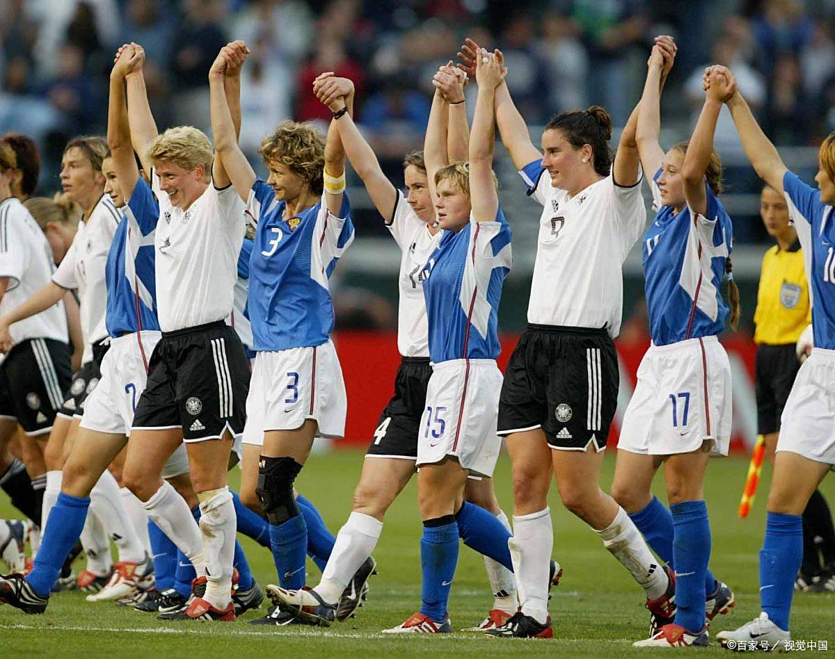 爱游戏体育官网-关于欧预赛激烈角逐，球队士气高涨争夺胜利的信息