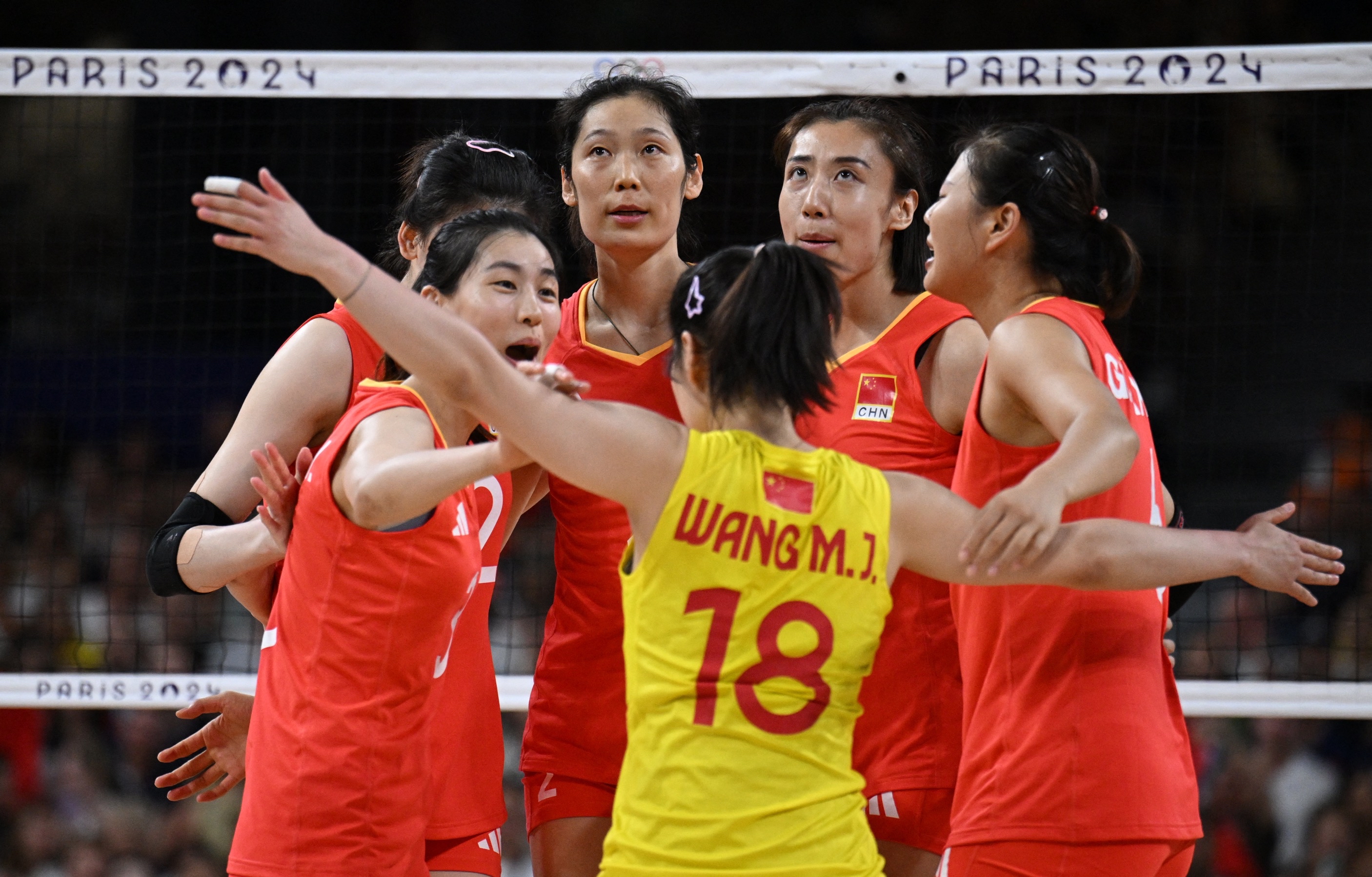 爱游戏-法国国家队轻松战胜对手，晋级淘汰赛