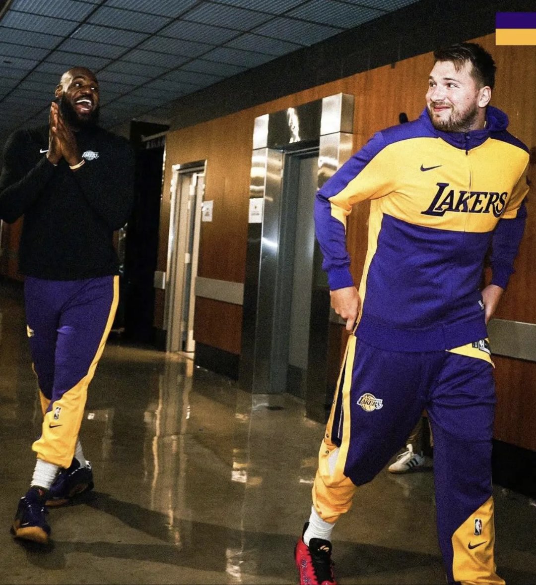 爱游戏在线-湖人轻取黄蜂，保持不败