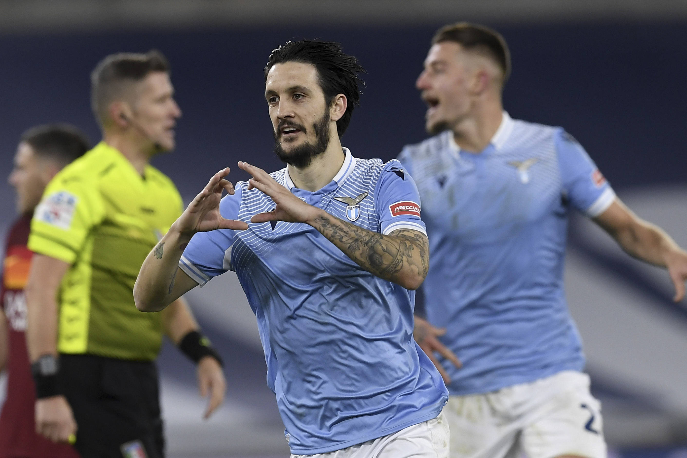 爱游戏登录-拉齐奥主场险胜热那亚，紧追前两名