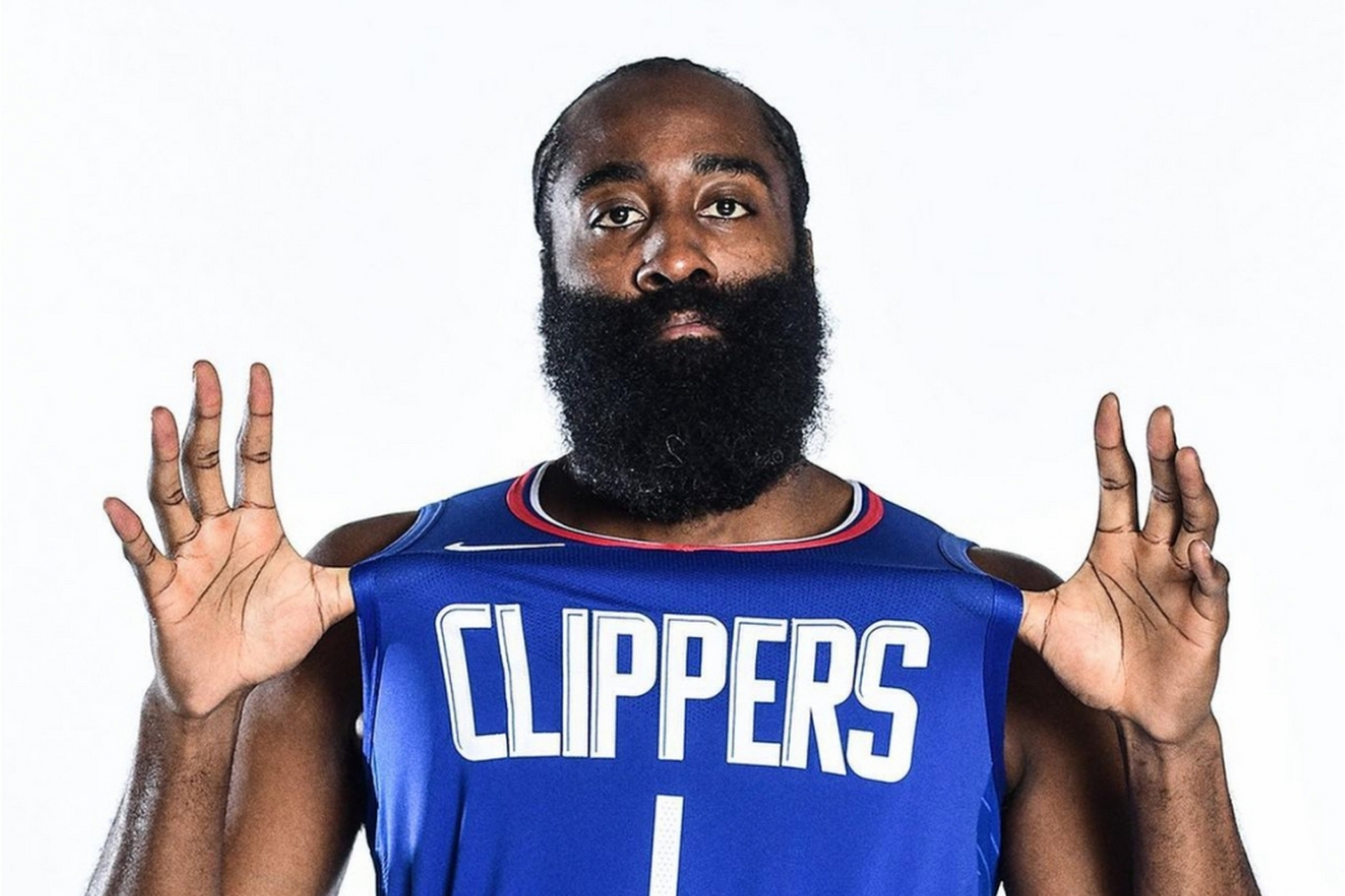 爱游戏亚洲官网-快船客场大胜公牛，保持不败